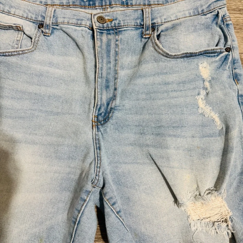 Celebrity Pink Women Light Wash Distressed‎ Denim Shorts Cutoff Frayed Hem 17/33
